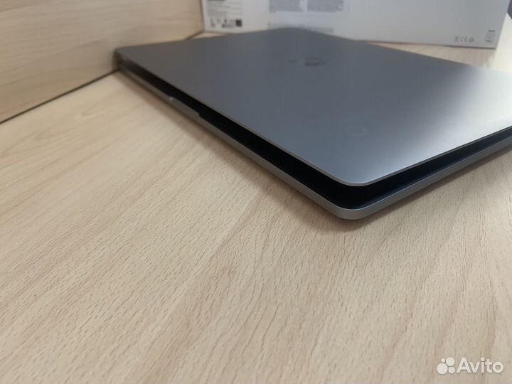 MacBook Pro 15 2017/i7(2.9) 16GB/Ssd512Акб 20 цикл