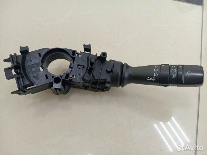 Подрулевой переключатель поворотов Kia Soul G4FG