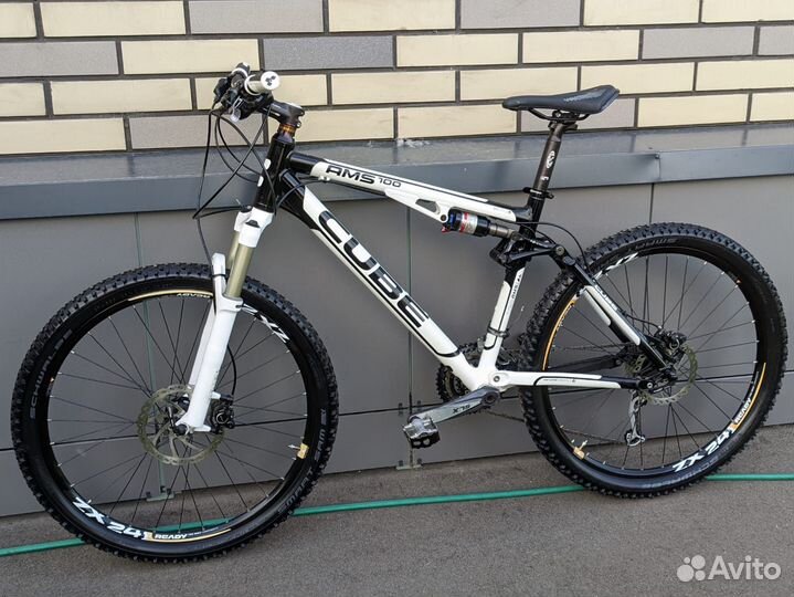 Двухподвес Cube Ams