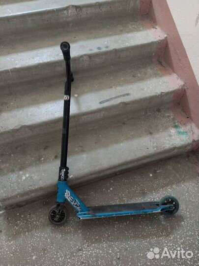 Трюковой самокат novatrack replay