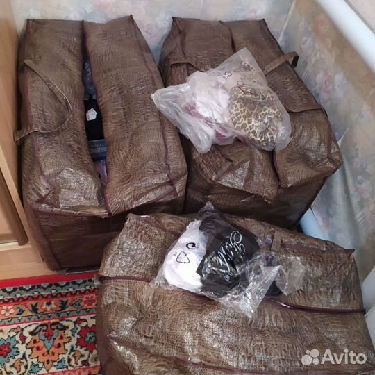 Бюстгальтеры новые