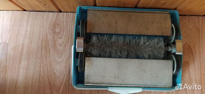 Щётка механическая для уборки ковров
