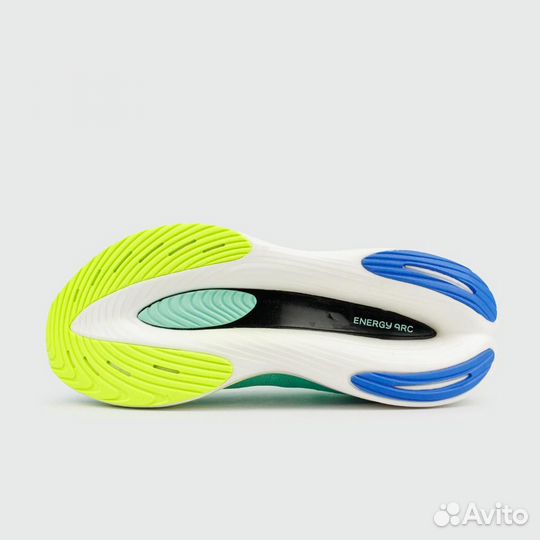 Кроссовки New Balance FuelCell SC Elite V3 Mint