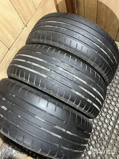 Sunny NA305 215/55 R17