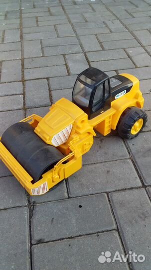 Продам детские машинки