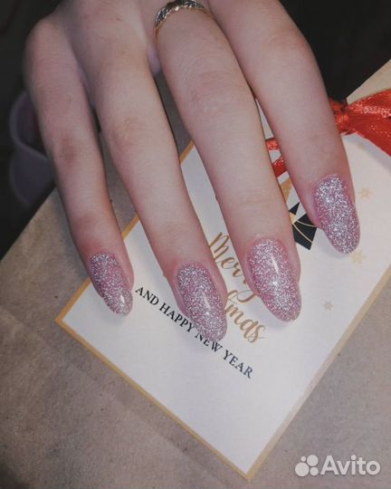 Маникюр гельлак