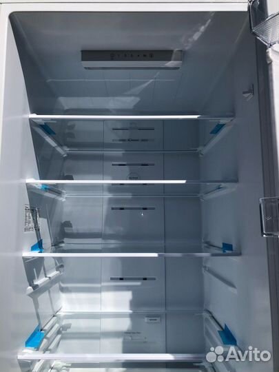 Холодильник Candy ccrn6200W. новый. гарантия