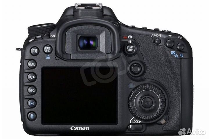 Canon EOS 7D Kit EF-S 15-85mm f/3.5-5.6 IS USM