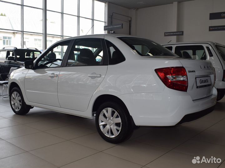 LADA Granta 1.6 МТ, 2022