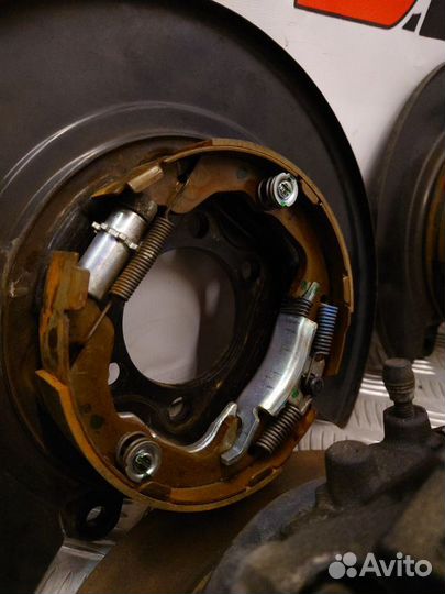 Комплект задних тормозов Mitsubishi Lancer X (2007