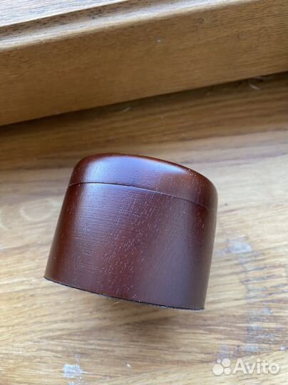 Деревянная шкатулка