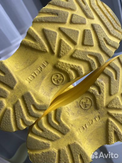 Резиновые сапоги для девочки 24