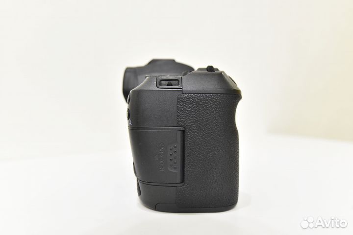 Canon R Body 279к