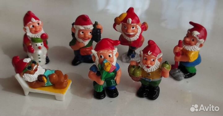 Игрушки из киндер сюрприза 90-х