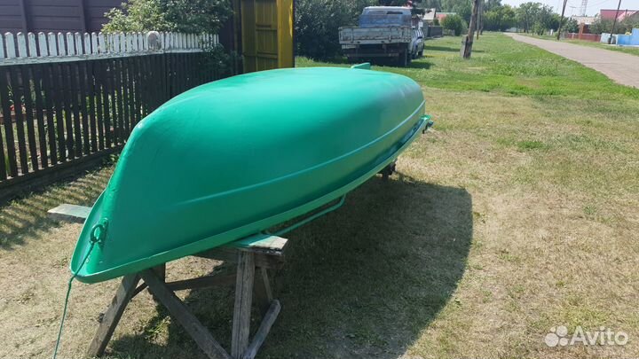 Лодка тортила