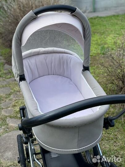 Детская коляска (люлька) Navington Caravel