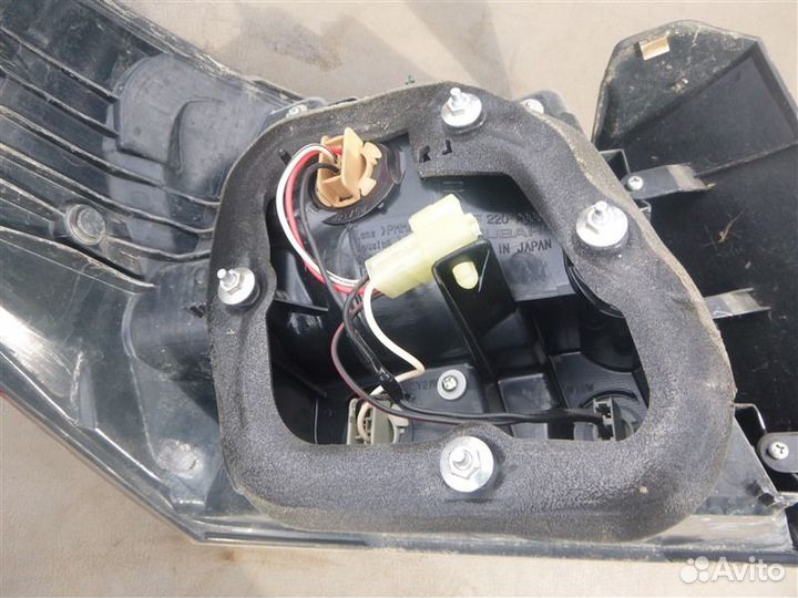 Стоп-сигнал задний правый Subaru Legacy BM9 EJ255