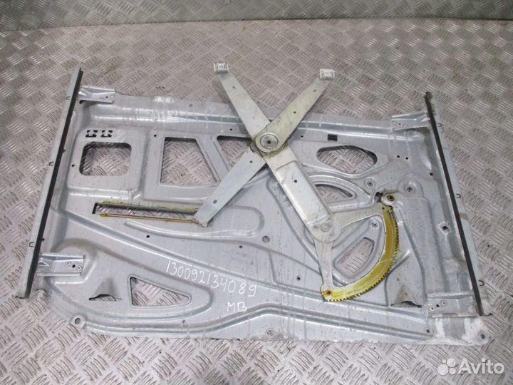 Механизм стеклоподъемника правый Mercedes-Benz A18