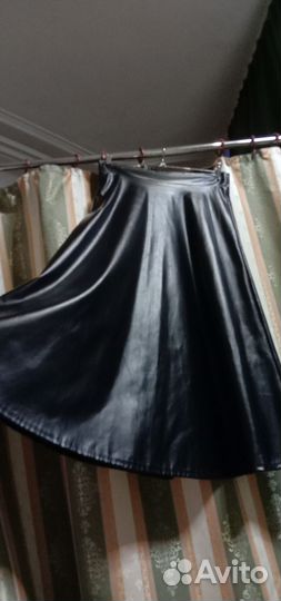 Шикарная длинная юбка из мягкой искусств. кожи