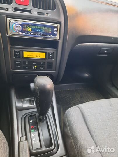 Hyundai Elantra 1.6 AT, 2004, 145 030 км