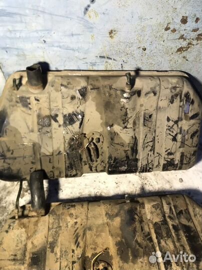 Бензобак ваз 2109,2108,21099,2110,2112 карбюратор