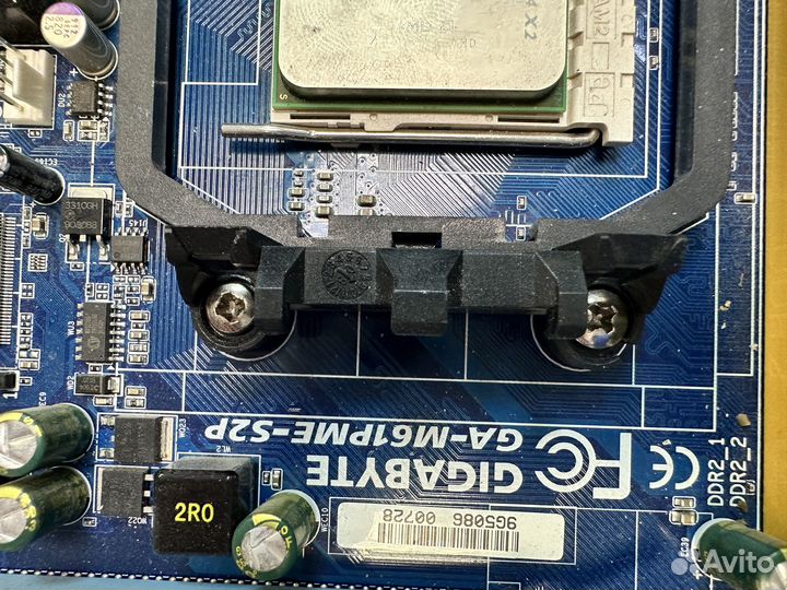 Материнская плата с процессором AM2+ памятью DDR2