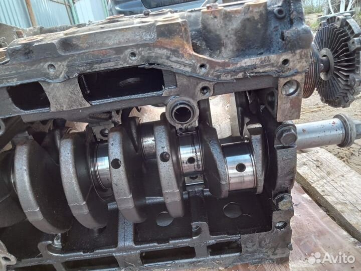 Двигатель в разборе D4CB Kia Sorento 1 2008