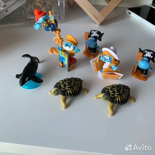 Игрушки из киндера natoons смурфы бегемотики