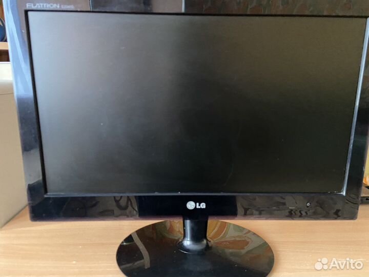 Монитор LG