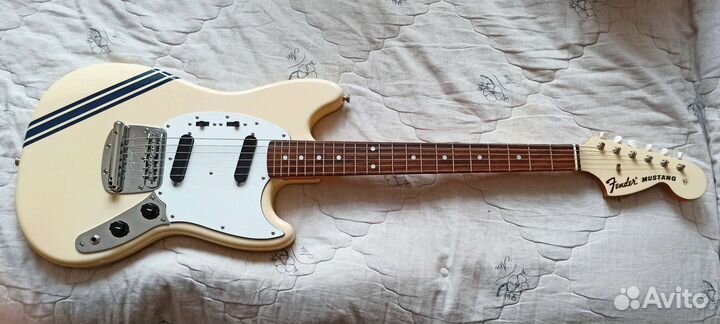 Fender Mustang (Япония)