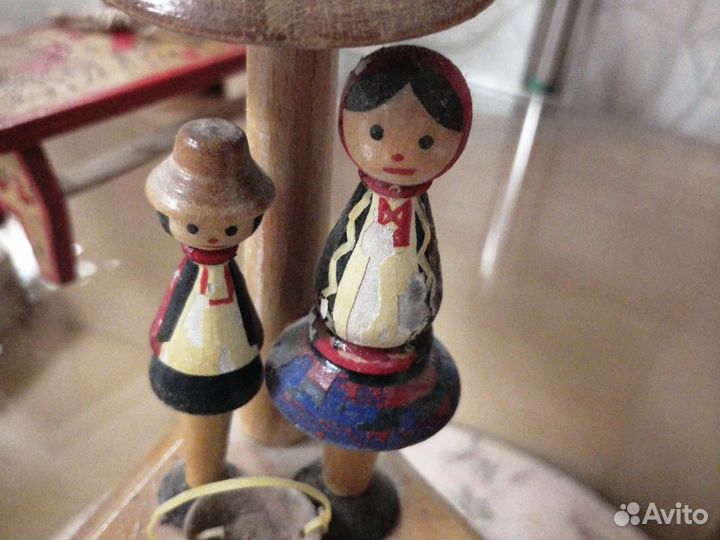 Куколки из дерева