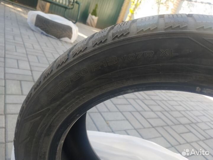 Nokian Tyres Hakkapeliitta R2 255/50 R19 107
