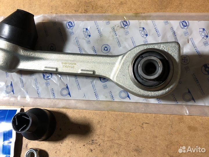 Рычаг передний нижний поперечный мерседес W 221