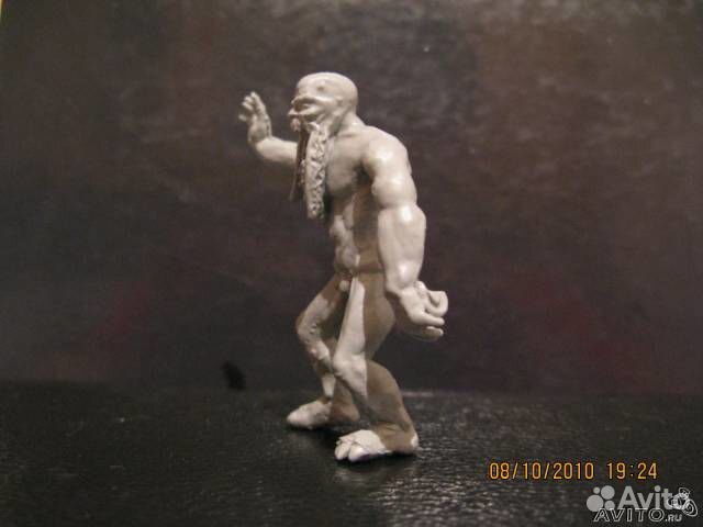 Фигурка кровососа