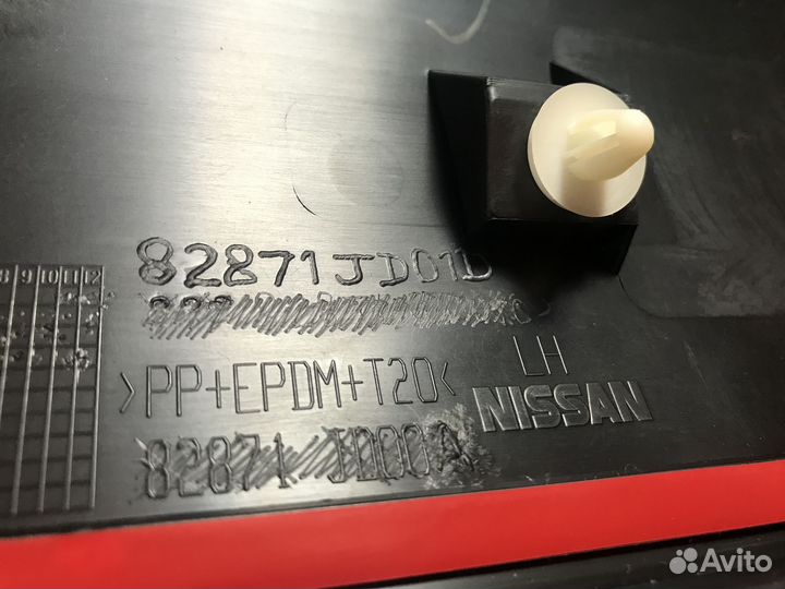 Молдинг двери задний левый Nissan Qashqai J10 2010