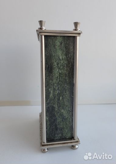 Часы настольные 