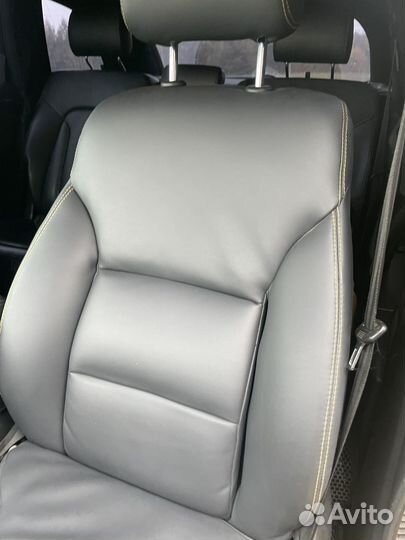 Передние сиденья Audi A8 d3