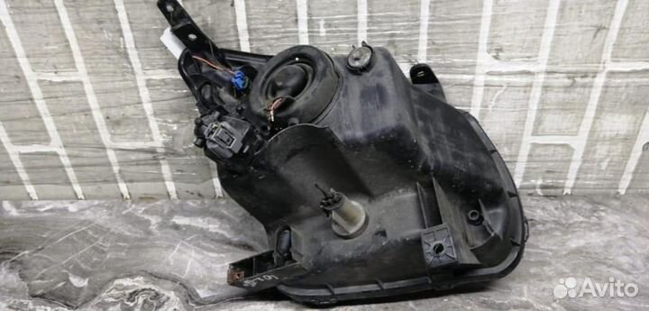 Фара левая Suzuki Ignis (2000-2005)