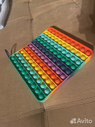 Самый большой поп ит