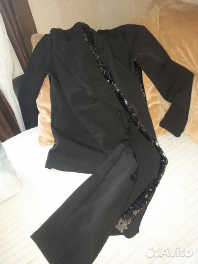 Костюм брючный размер 44-46