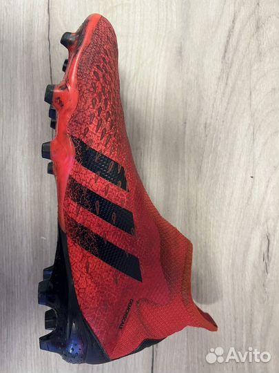 Бутсы adidas predator