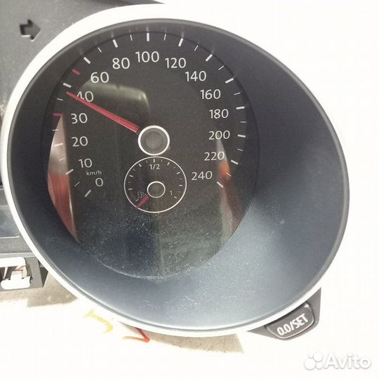 Щиток приборов Volkswagen Golf 5 BVY 2006
