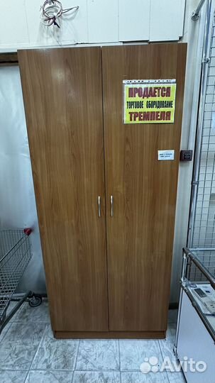 Шкаф