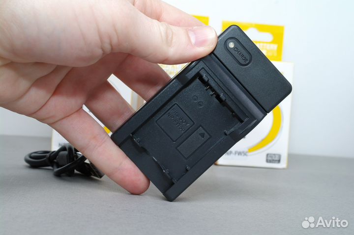 Зарядное устройство Sony BC-VW 1 (Sony NP-FW50)