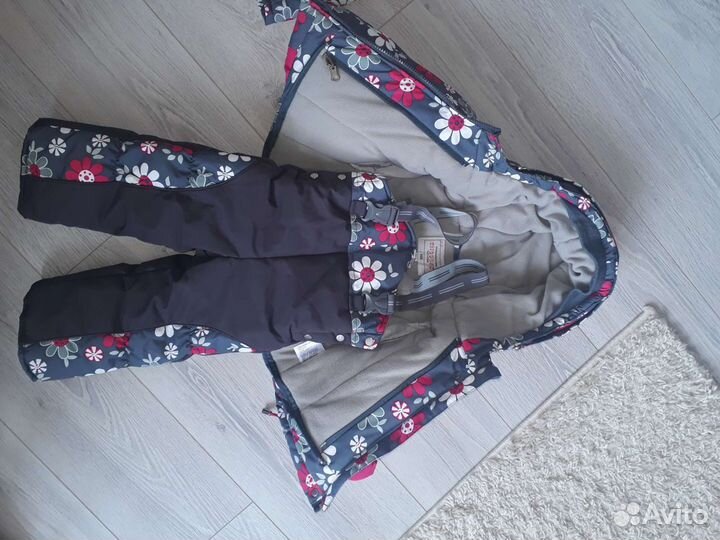 Зимний комбинезон для девочки