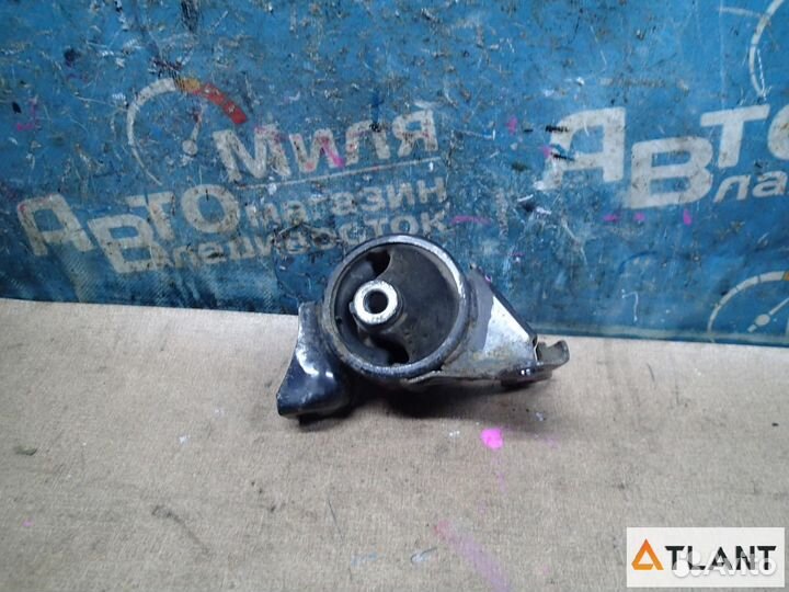 Подушка двигателя правый honda stream