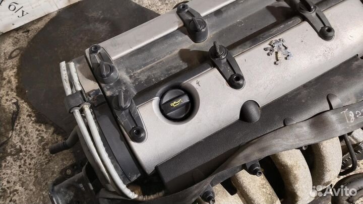 Двигатель Peugeot 307 EW10J4