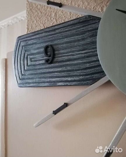 Часы ручной работы