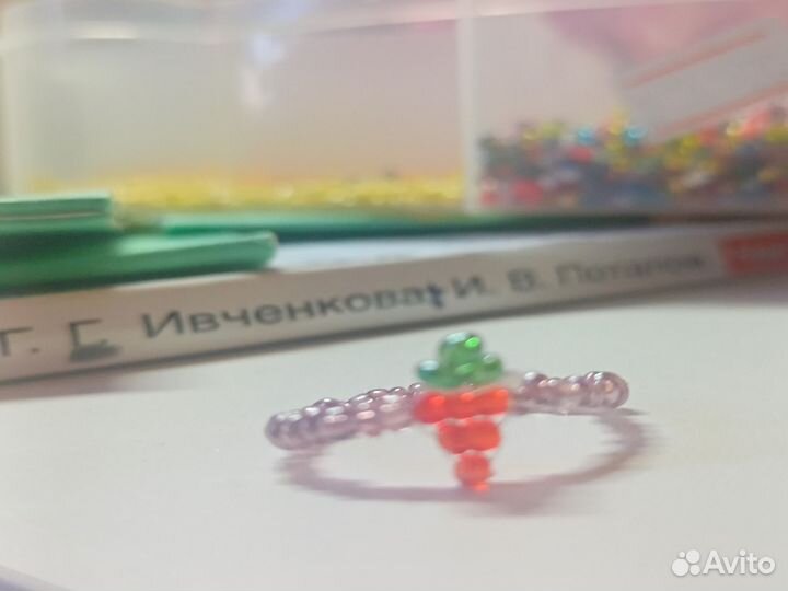 Кольцо из бисера