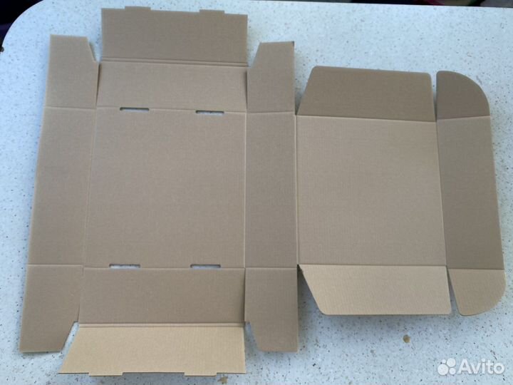 Коробка картонная самосборная